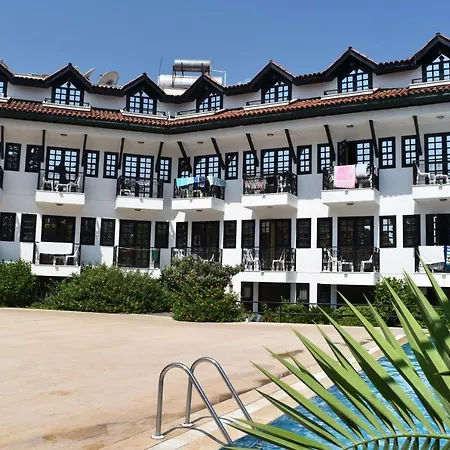 Hotel Ares Dream 4*