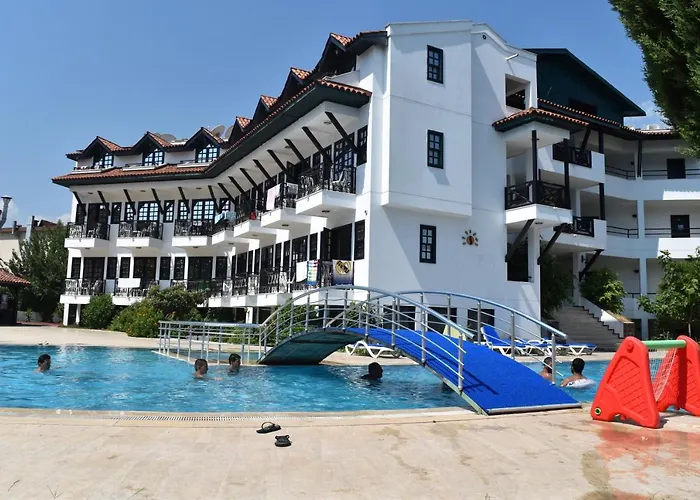 Hotell Ares Dream 4*