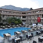 Hotel Ares Dream 4*