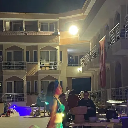 호텔 Ares Dream 케메르