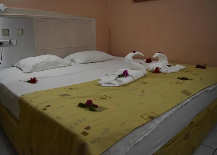 Hotel Ares Dream 4*